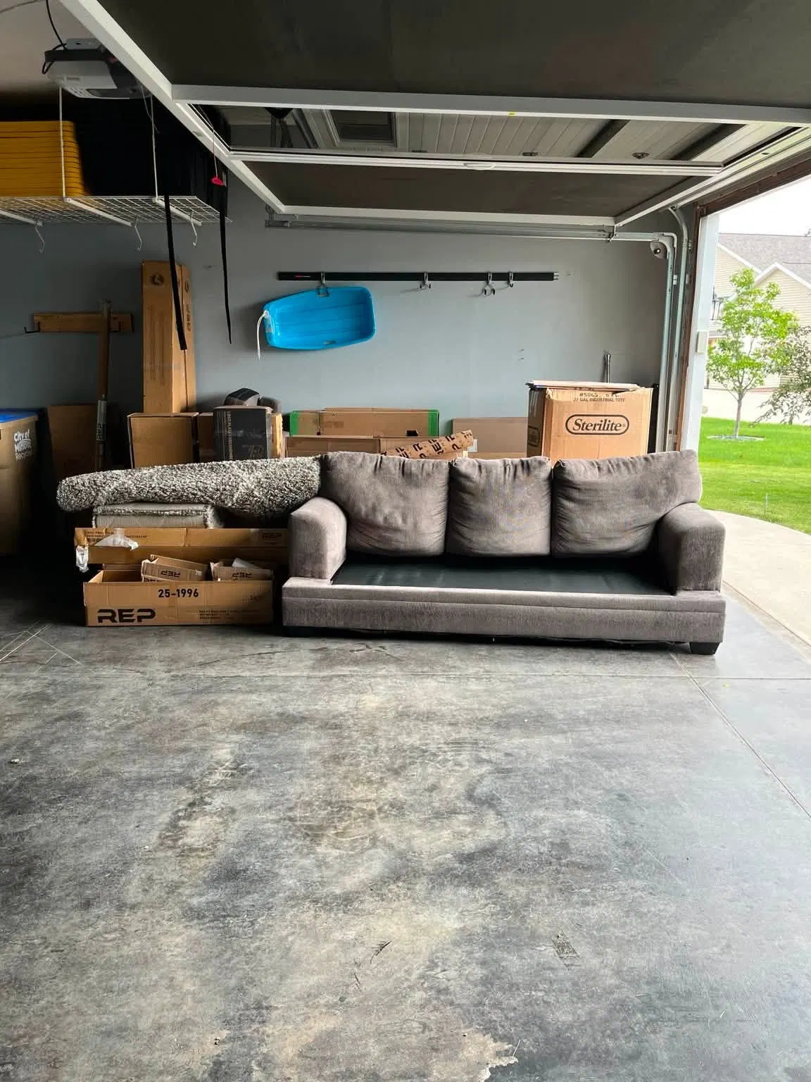 Furniture removal before Dakota Cleanout work