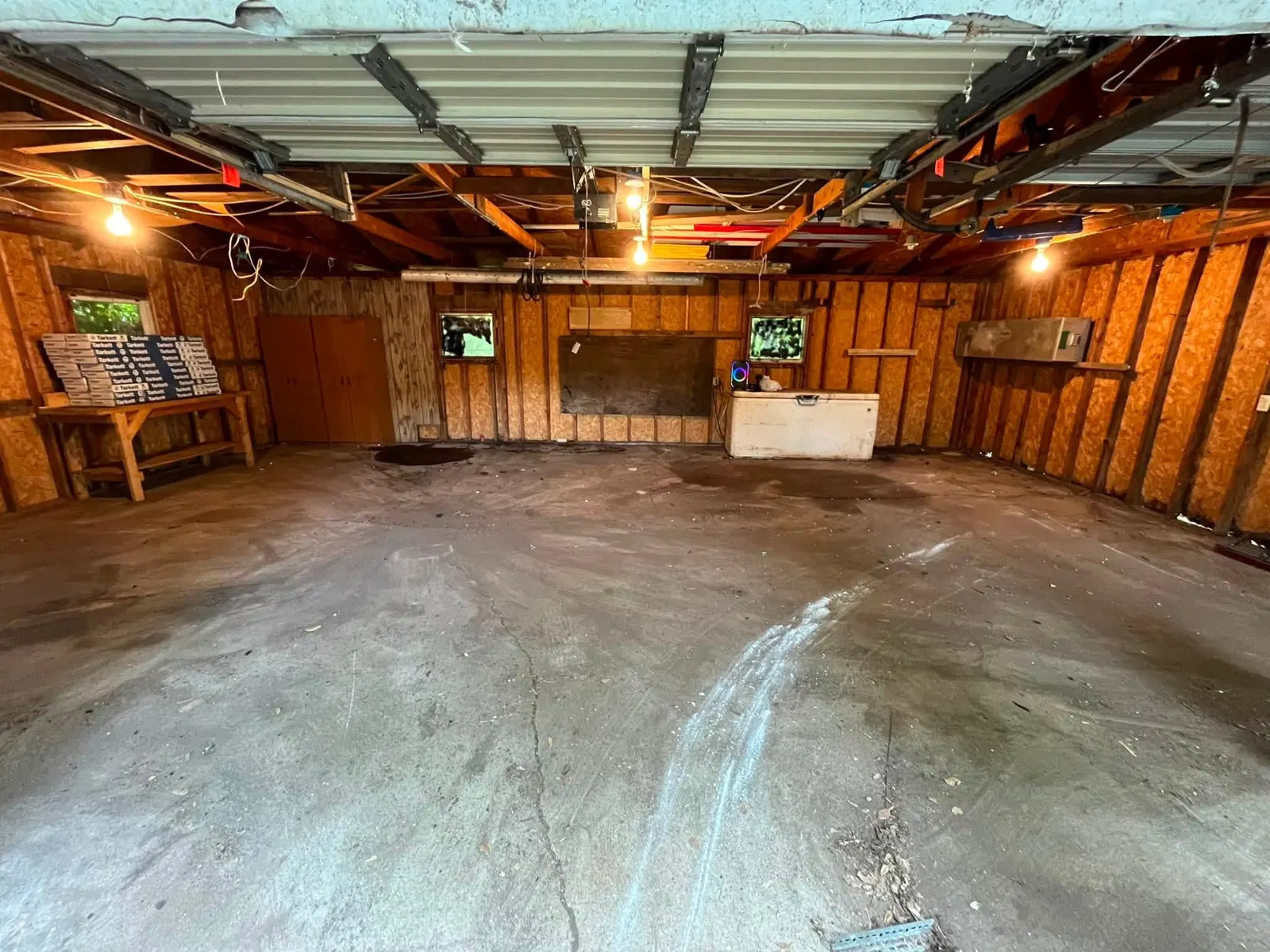 Garage cleanout after Dakota Cleanout work
